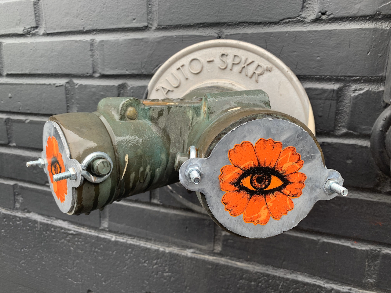 AUTO SPANKER READY FOR BUSINESS